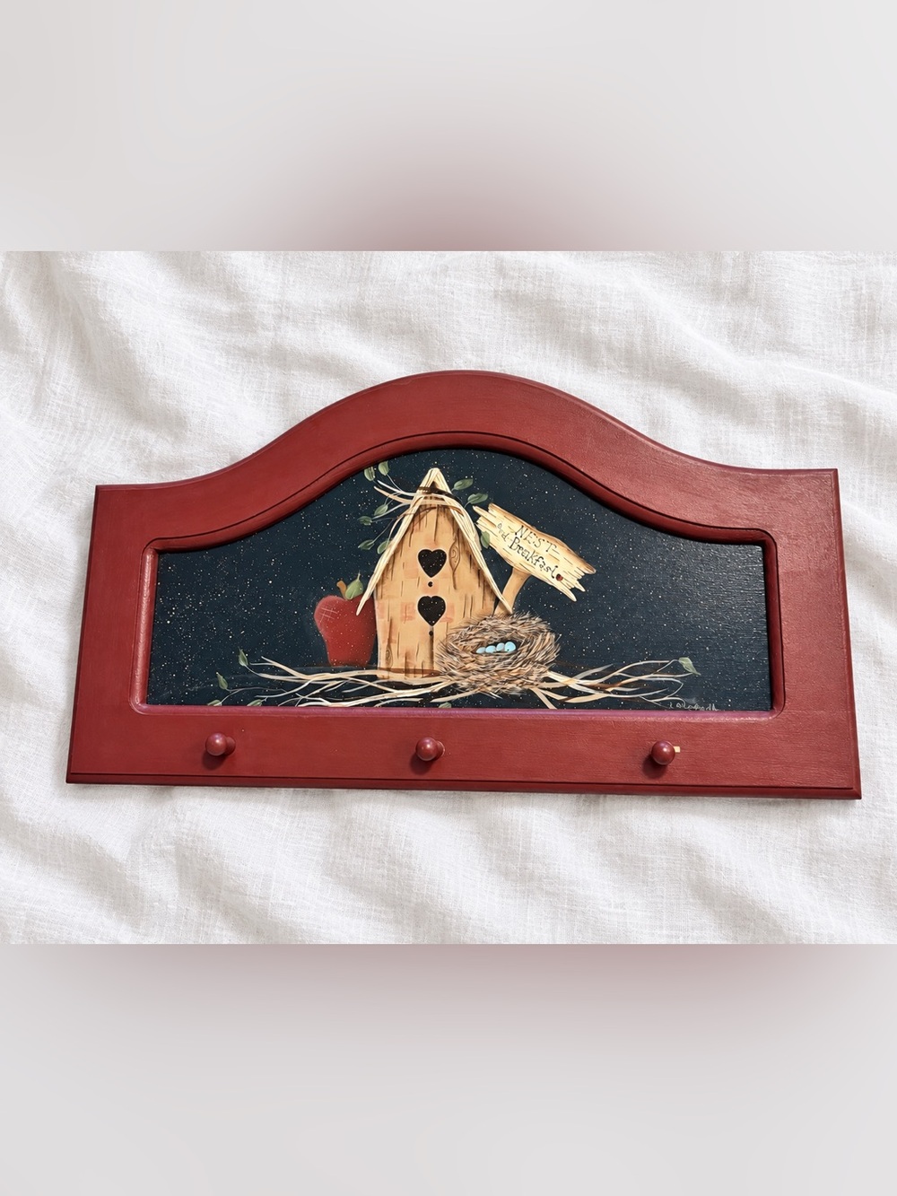 Vintage Hand Painted Wooden Birdhouse Wall Peg Rack 18”